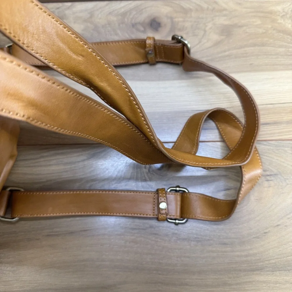 Andar Cognac Medium Zip Backpack Travel Genuine Leather Everyday Minimalist